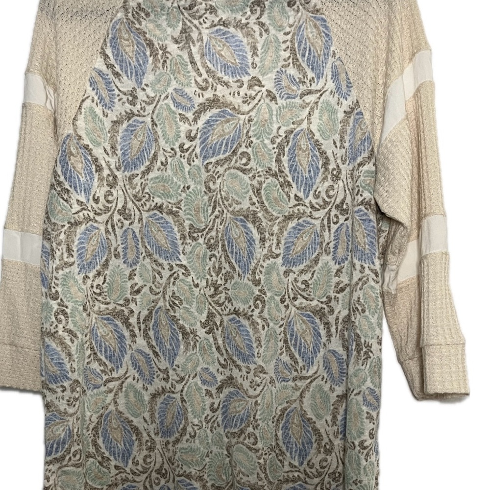 Cato Cream and Blue Crew Neck top with Modern Design